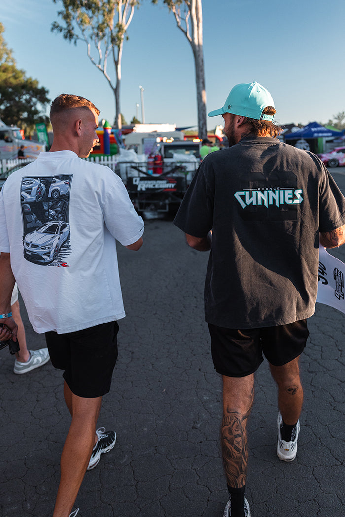 <p>BRANDED<br/>MERCH<br/>GIVEAWAYS</p>